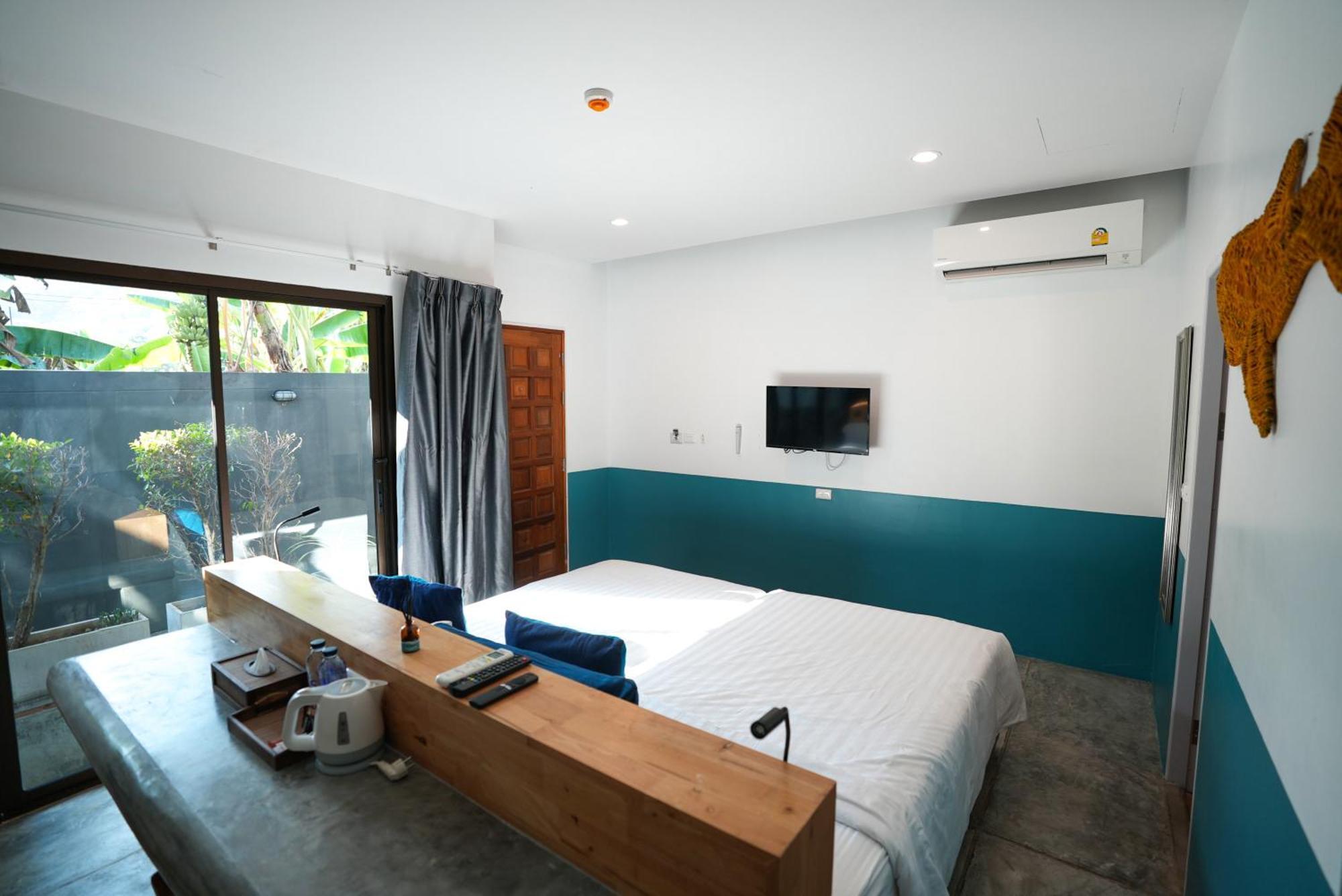 Kraam Silhouette Hotel And Cafe Phuket Csalong Kültér fotó